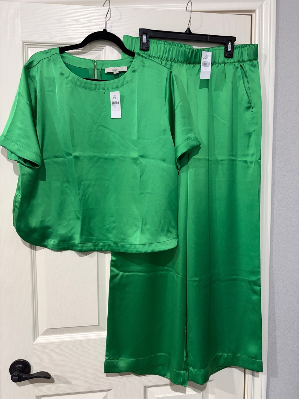 LOFT Satin Coordinates Set in Vibrant Green